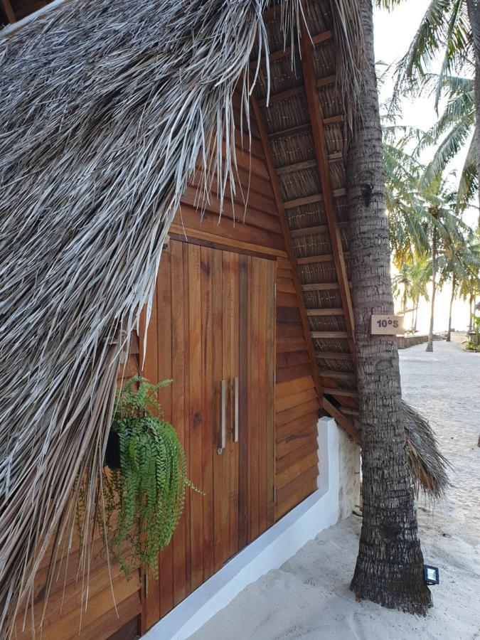 81 Palms Resort Nembrala Esterno foto